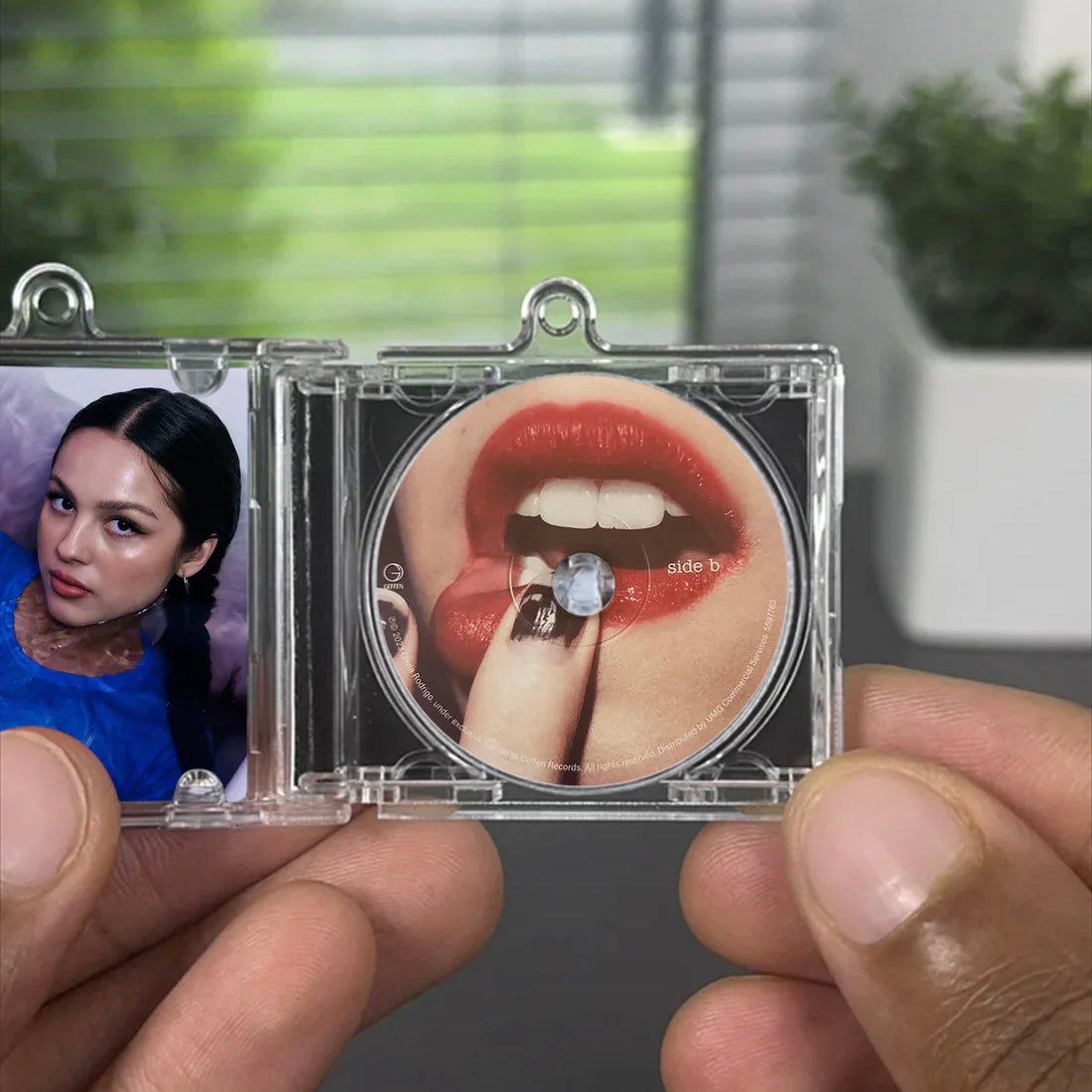 Guts Mini Album Keychain