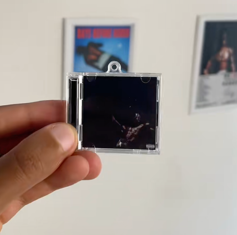 Utopia Mini Album Keychain