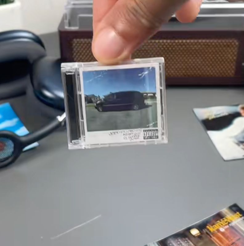 good kid, m.A.A.d city Mini Album Keychain